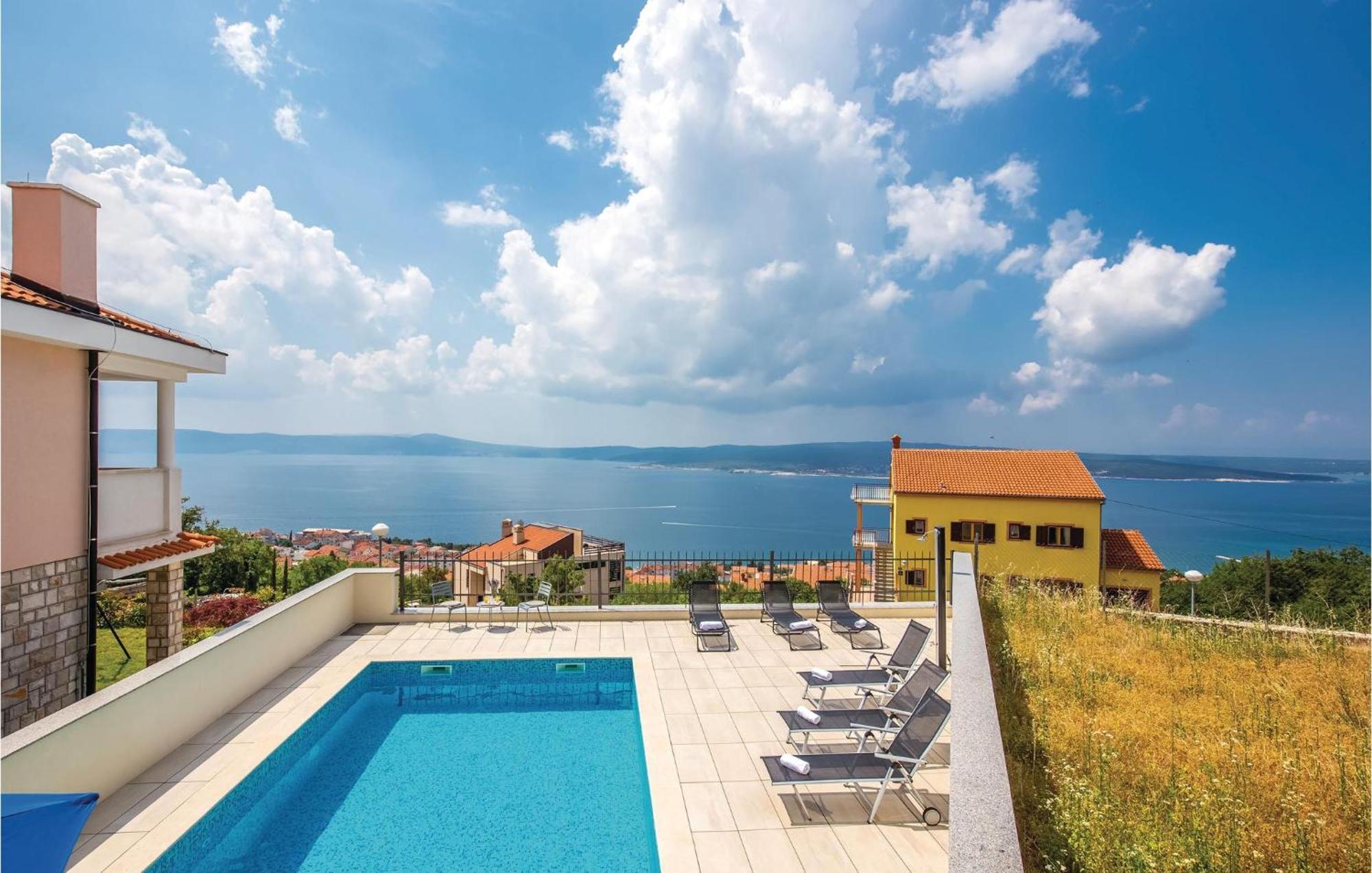 Cozy Apartment In Crikvenica With House Sea View Exterior foto