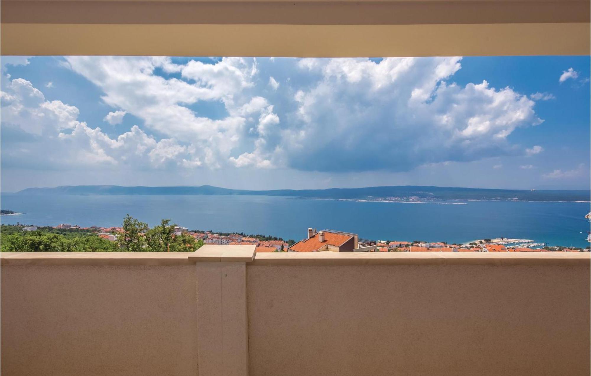 Cozy Apartment In Crikvenica With House Sea View Exterior foto